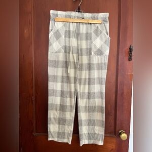 Lucky Brand Gray and Cream Plaid Jogger Pants